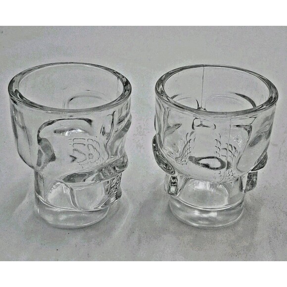 Skull Shot Glasses Set of 2 Home Bar Clear Glass Barware Liquor - Picture 2 of 7